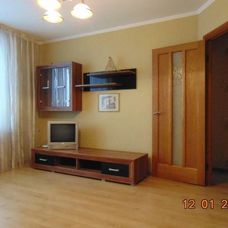 Uutnaya Quartira V Rajone Meduniversiteta Apartment Vinnytsia Bagian luar foto